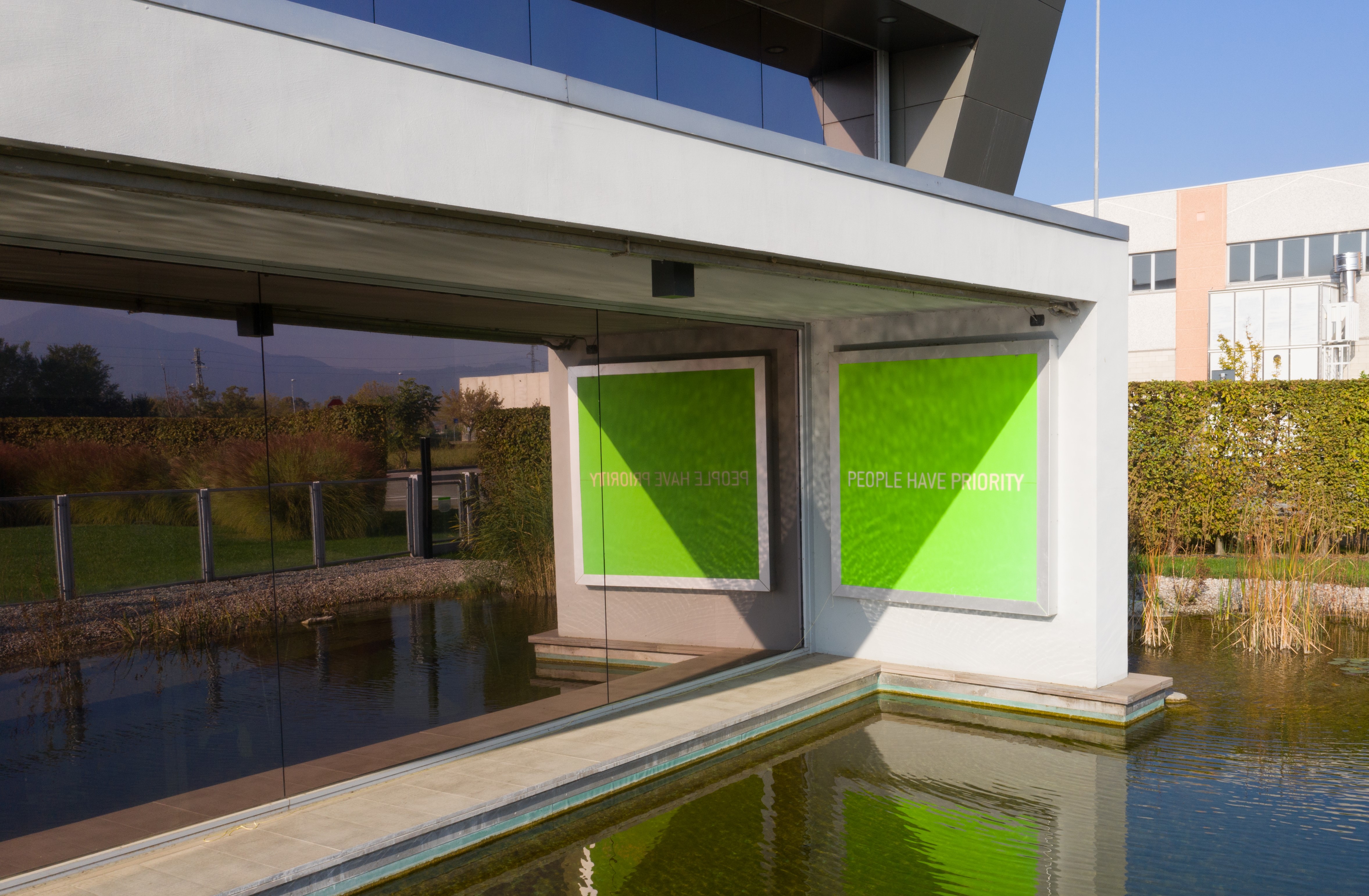 People have priority in W&H in Italy