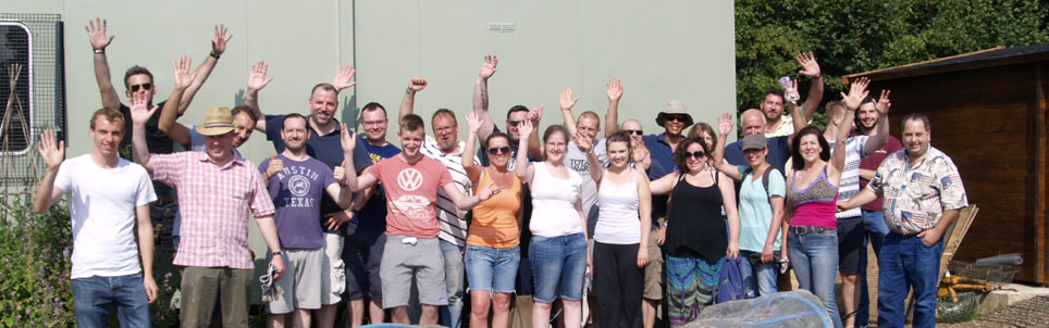 Team von W&H UK arbeitete einen Nachmittag mit Vertretern von Earthworks zusammen