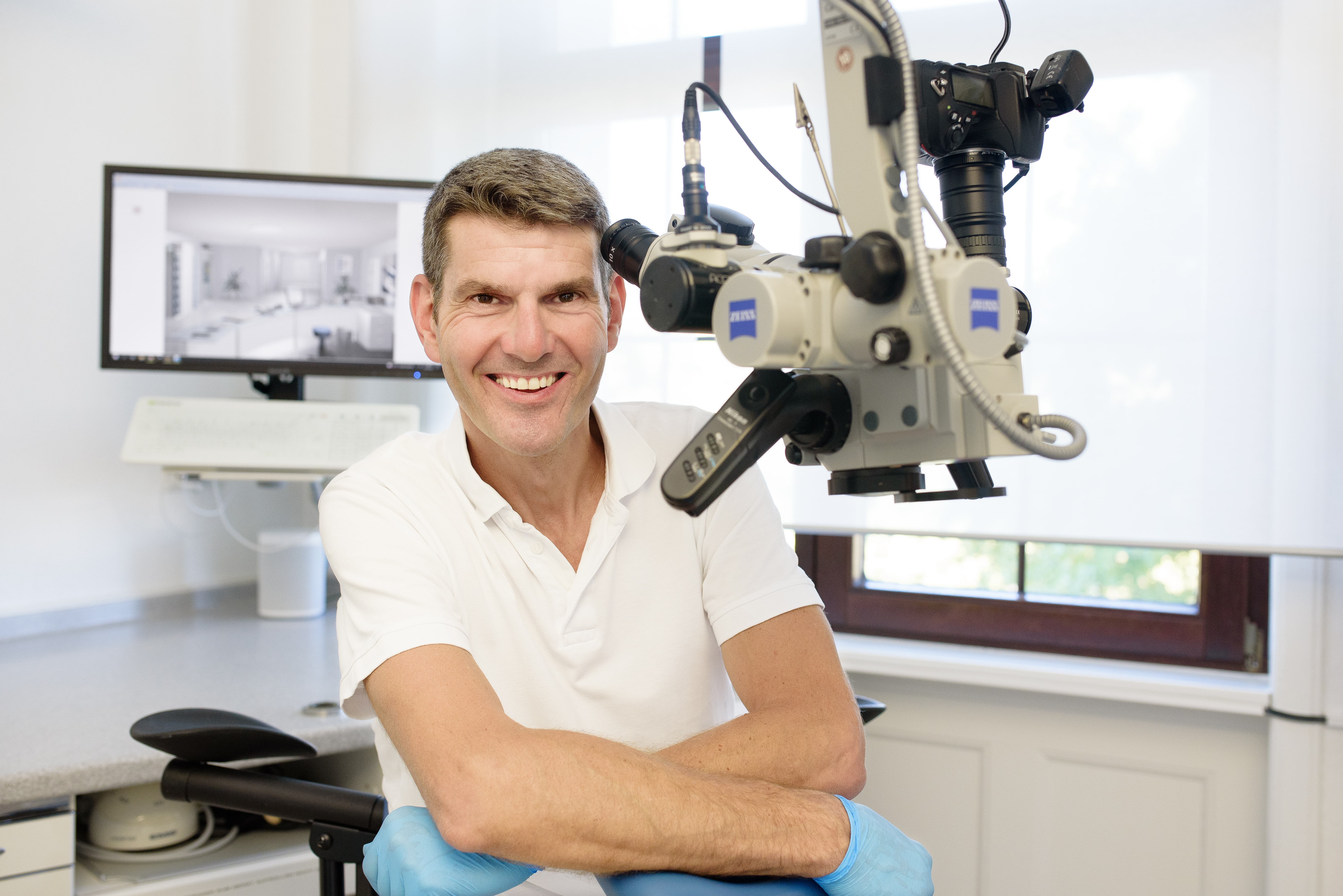 Dr. Frank Groß
