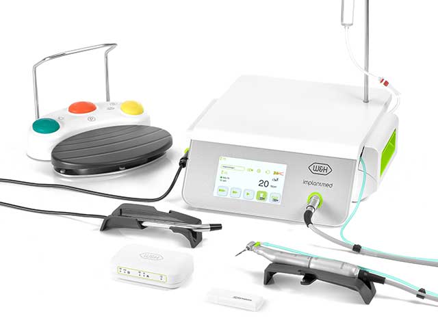 With Implantmed Plus implantologists have access to a surgical device with the unique ioDent® system.