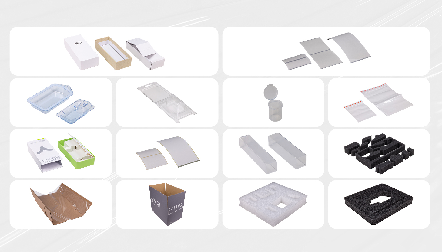 Collage verschiedener Verpackungsmaterialien und Verpackungskomponenten, darunter Karton, Kunststofffolien, Schalen, Beutel, Papier, Schaumstoffe und Transporteinlagen, im Zusammenhang mit der Verpackungs- und Verpackungsabfallverordnung (PPWR).
