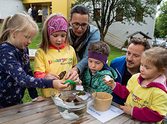 Auch Eltern sind mit dabei