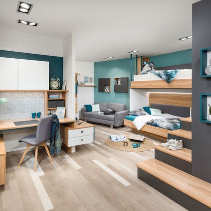 Jugendzimmer mit Schreibtisch