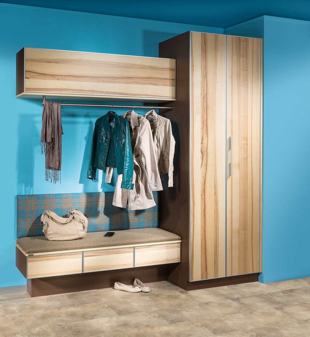 Vorzimmer mit Sitzplatz