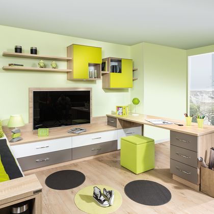 Jugendzimmer mit Raumteiler-Schreibtisch