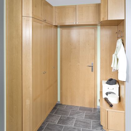 Vorzimmer mit Türüberbau