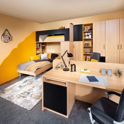 Jugendzimmer mit Hochbett