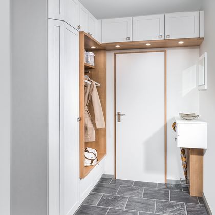 Vorzimmer mit Türüberbau