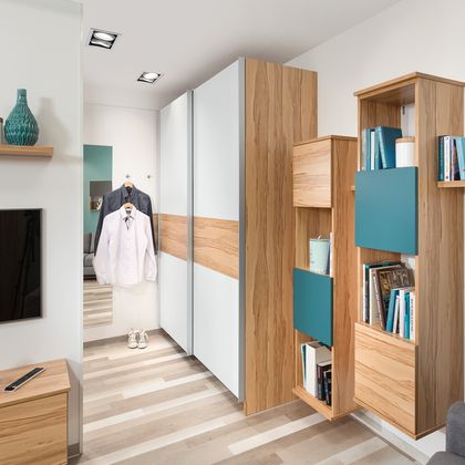 Jugendzimmer mit Schwebetürschrank