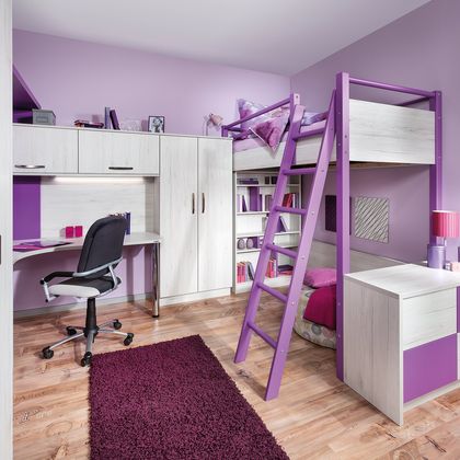 Jugendzimmer mit Hochbett