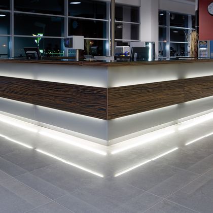 Maßgenaues Empfangspult