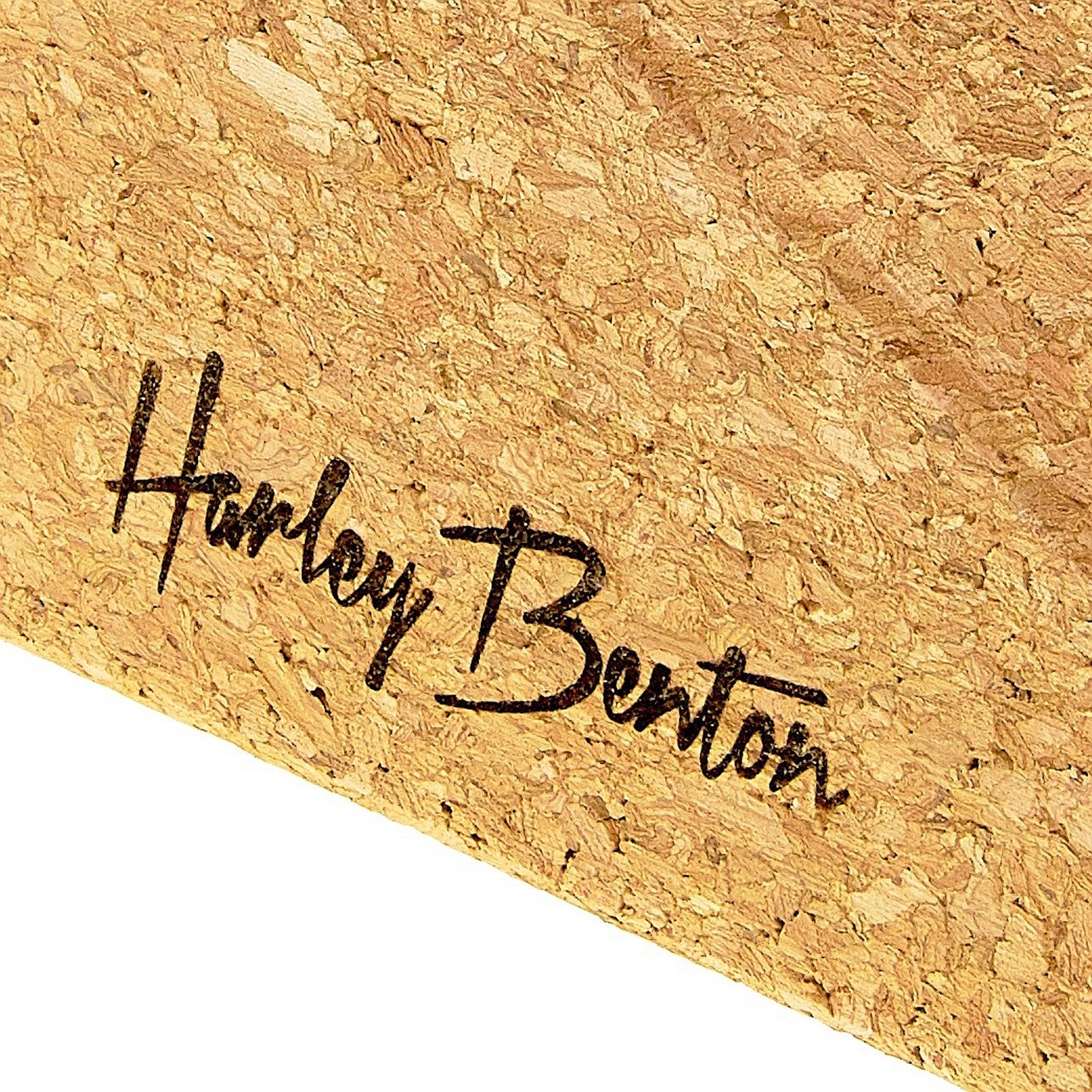 Harley Benton Logo auf der Halshalterung aus Kork