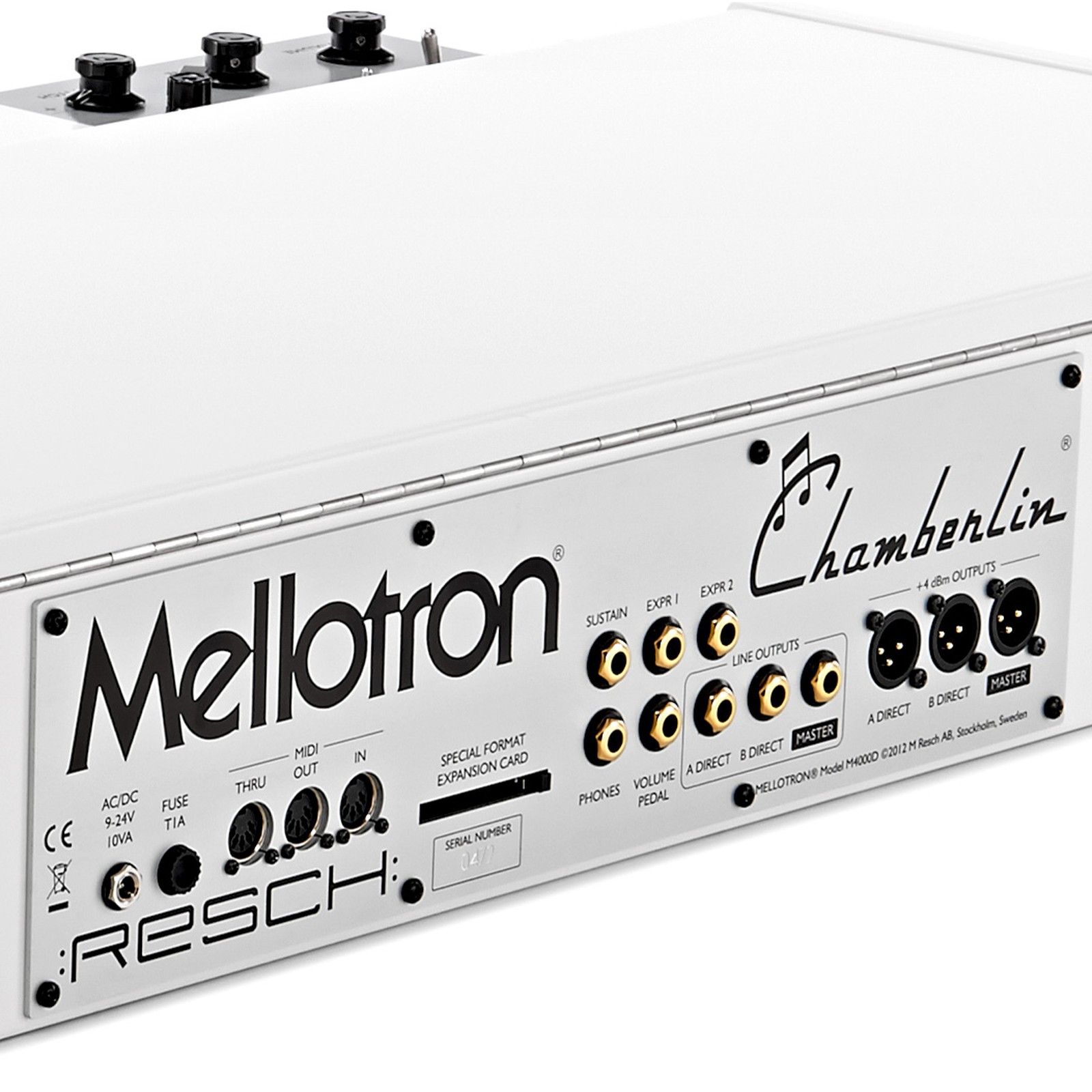 Rückseite mit Anschlüssen des Mellotron M4000D Digitales Mellotron