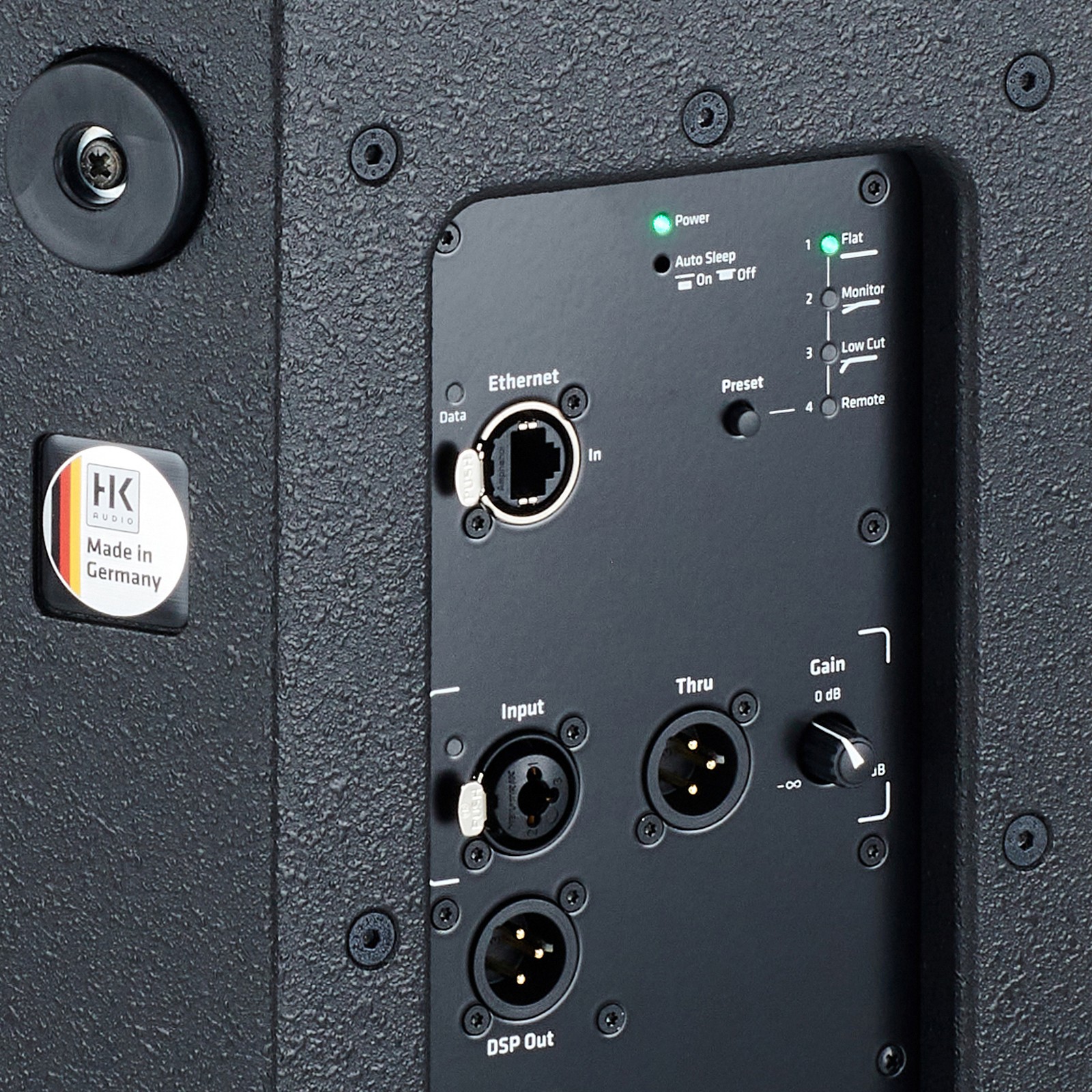 Rückseite der HK Audio Linear 5 MKII 110 XA mit Bedienelementen