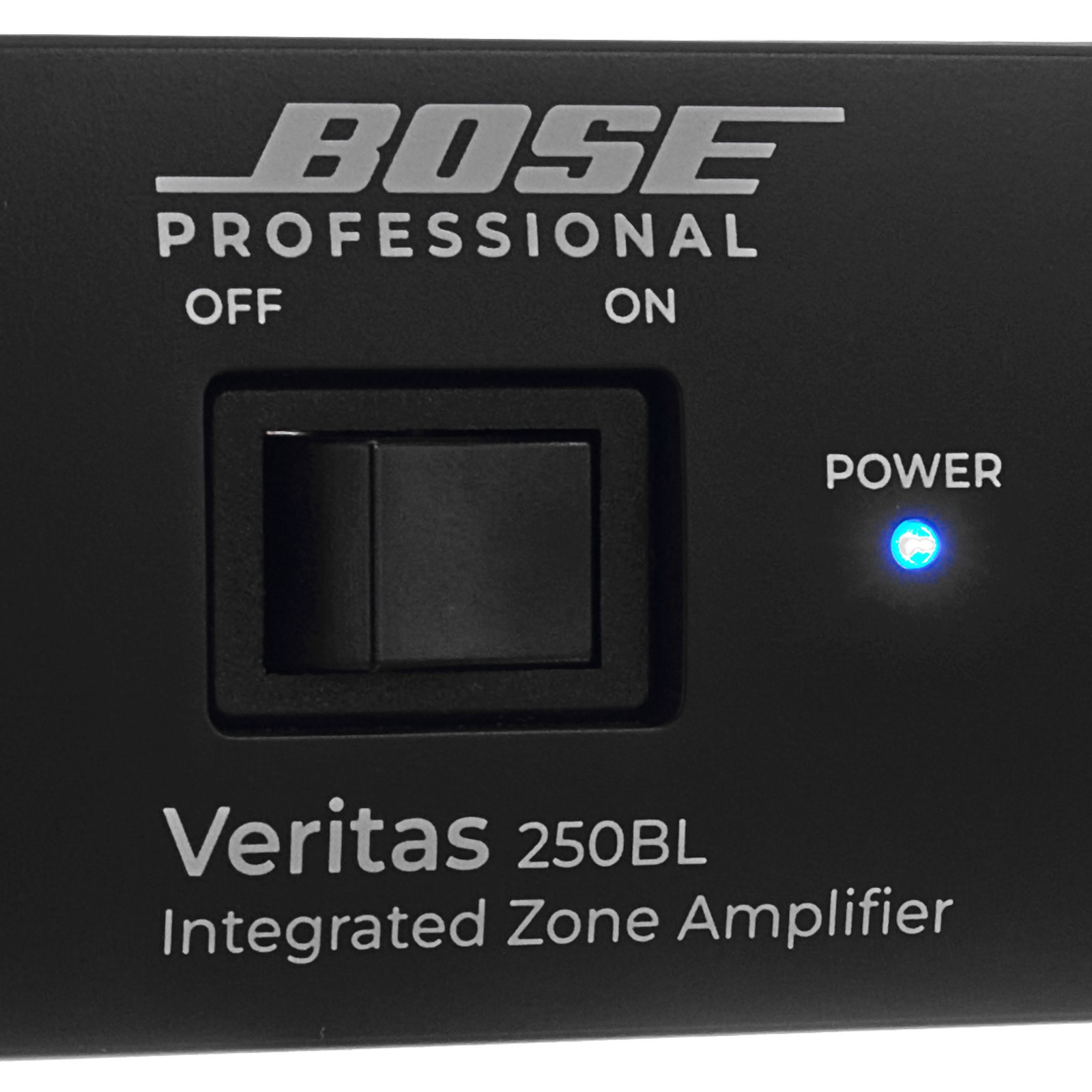 Bose Logo an der Professional Veritas 250BL Bluetooth-Endstufe