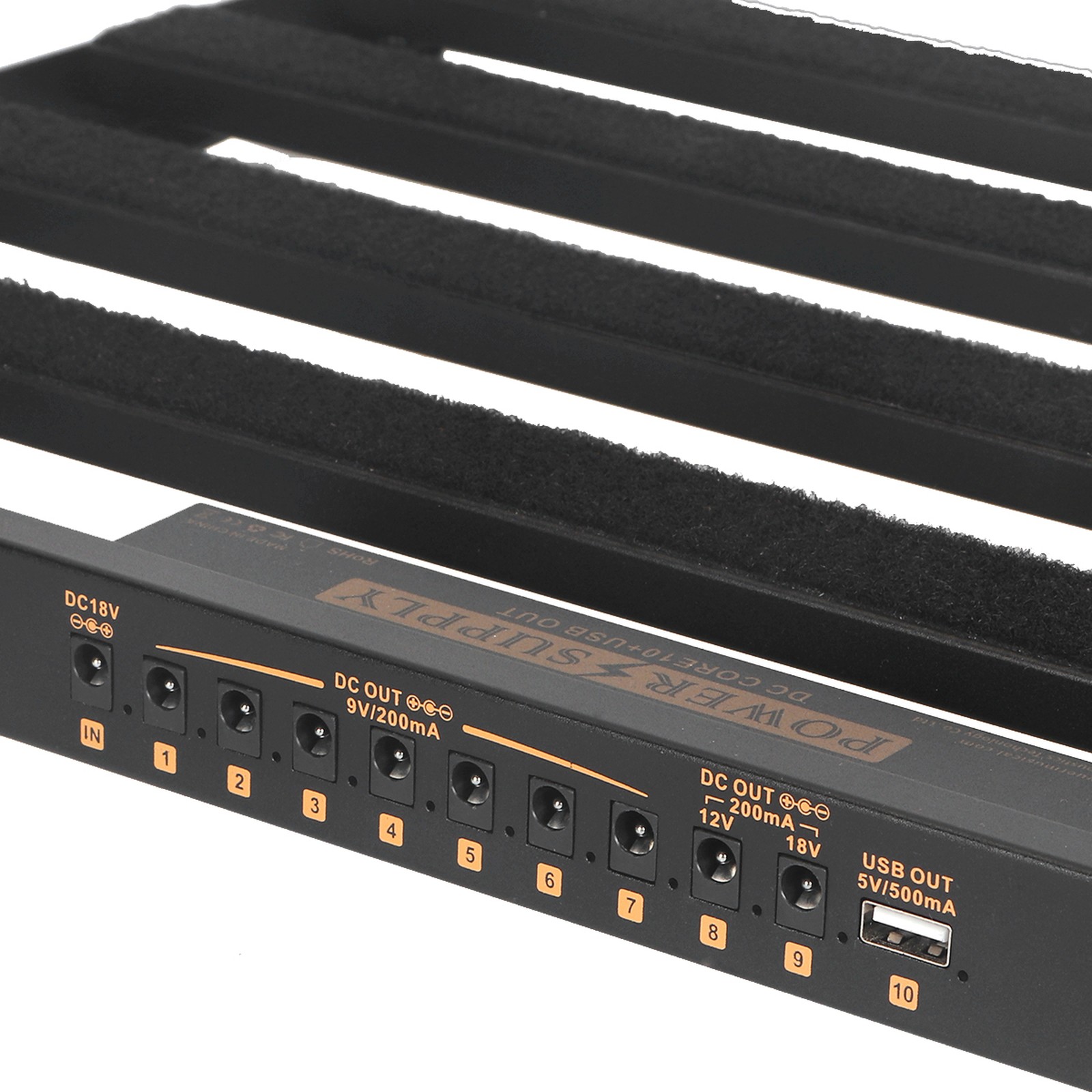 Anschlussbuchsen des Yuer PR-01M-Middle Size Pedalboard