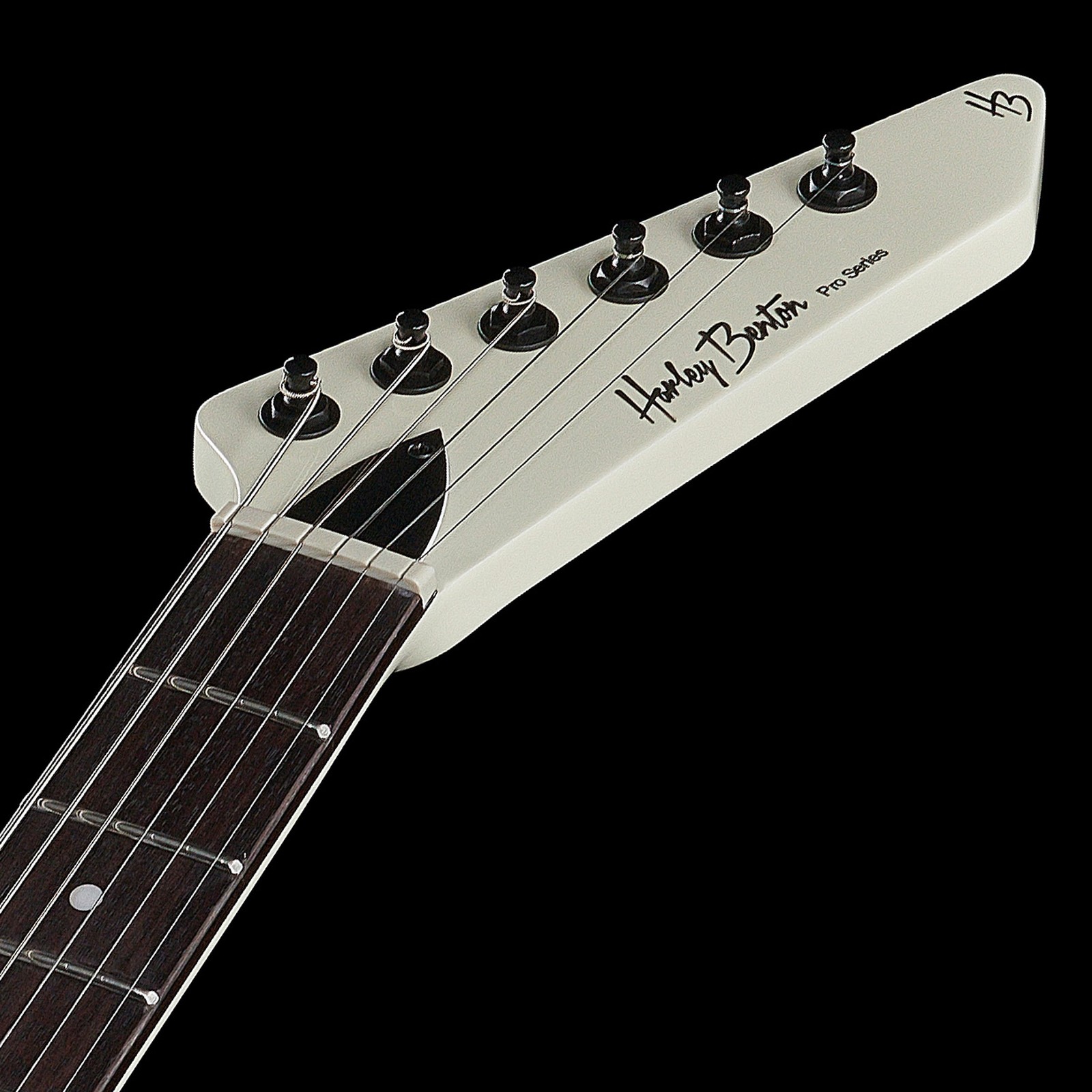 Weiße Harley Benton E-Gitarre Kopfplatte