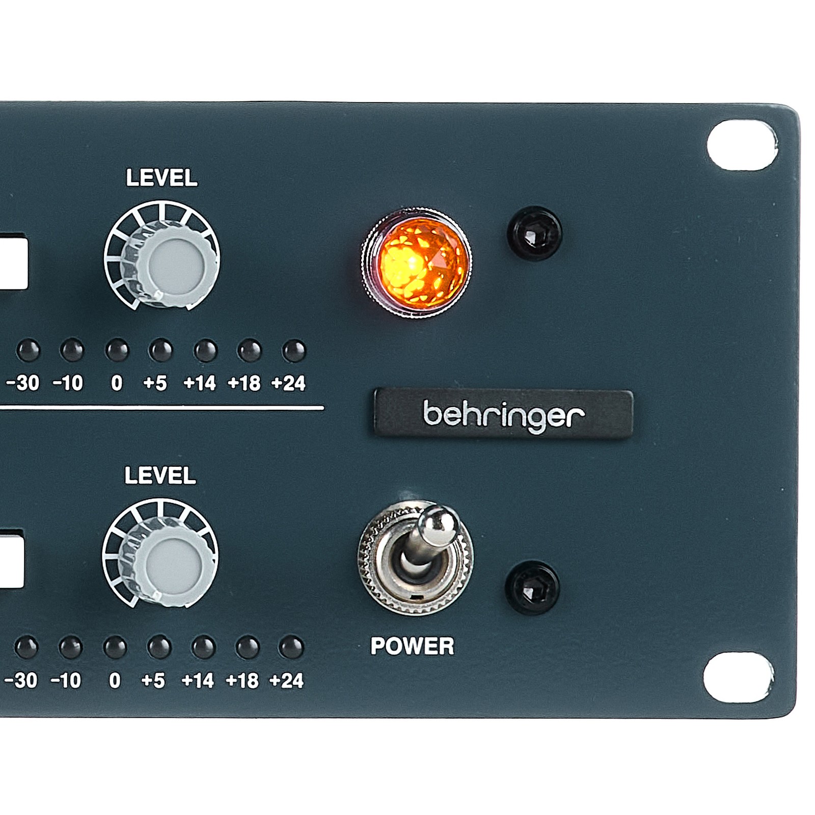 Herstellerlogo auf der Frontseite des Behringer 1273 Zweikanal-Mikrofonvorverstärkers