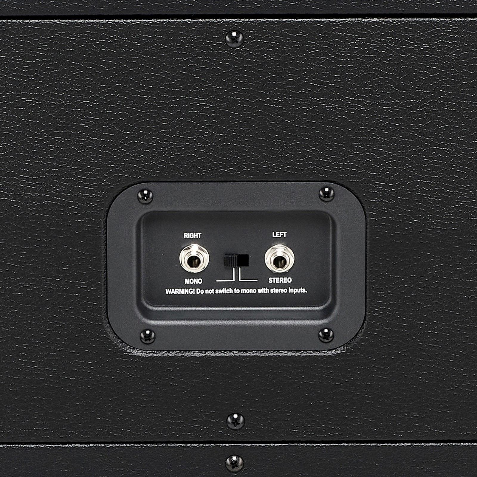 Anschlüsse der Harley Benton G212Plus Vertical Unloaded Box für E-Gitarre