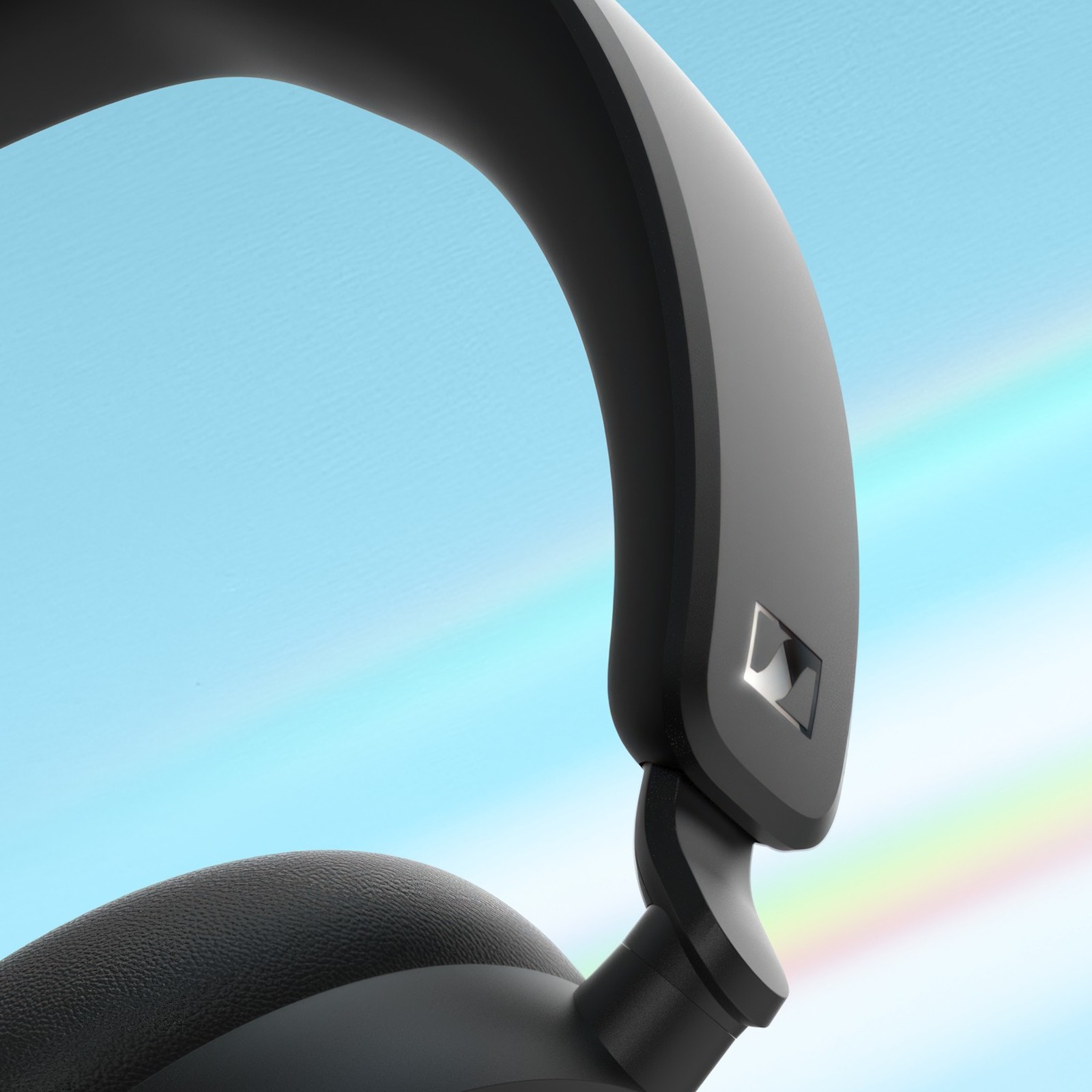  Sennheiser ACCENTUM Plus Black von der Seite