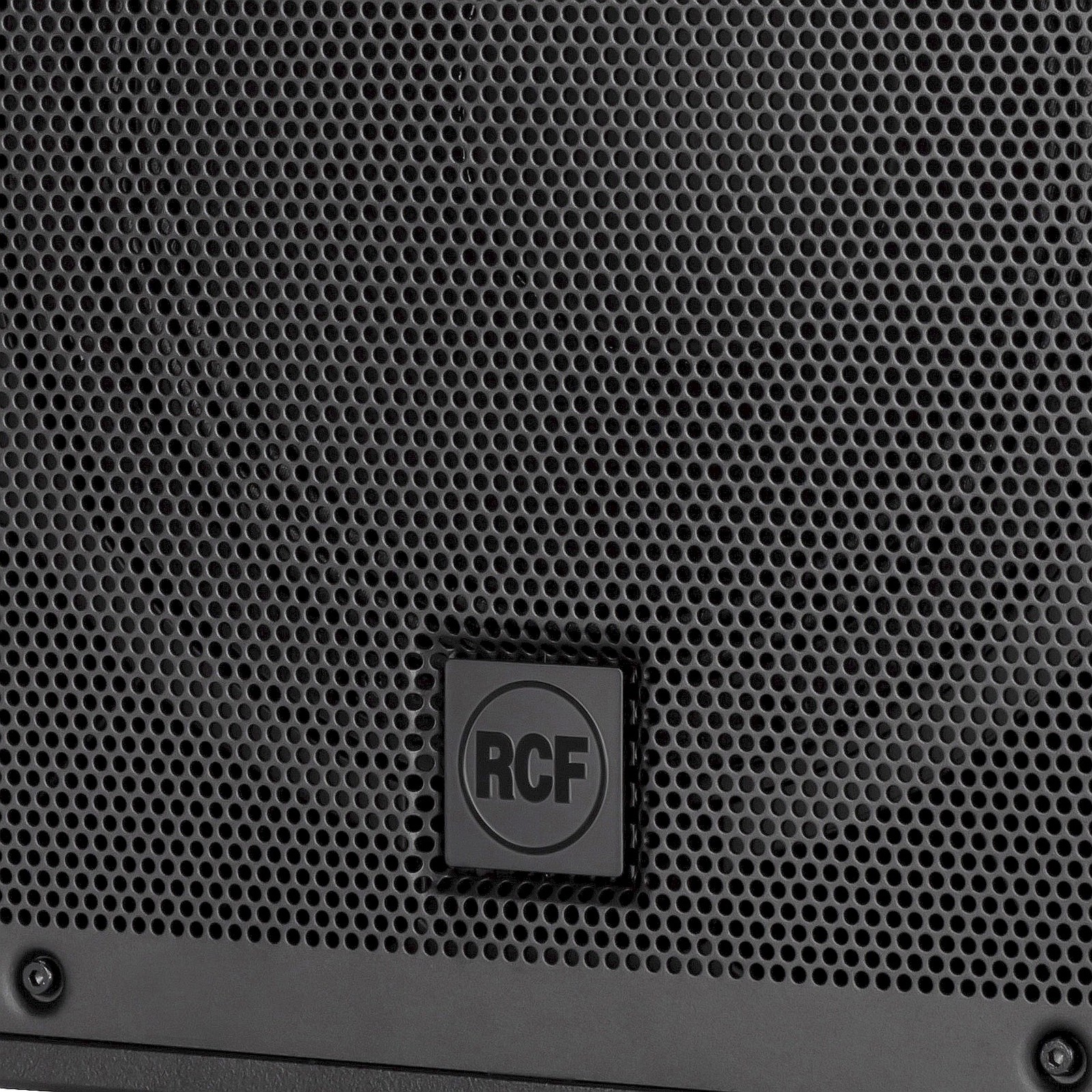 Frontgitter des RCF ART 910-A 