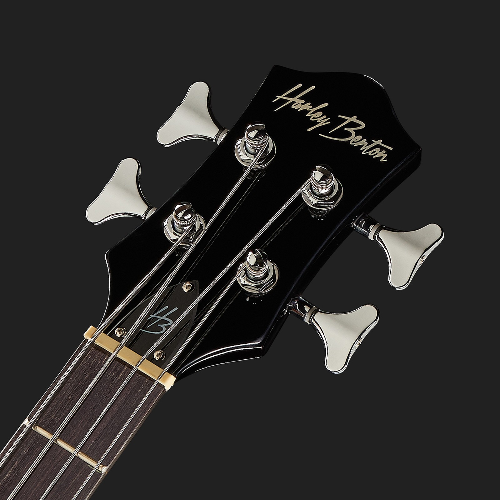 ギターとベースのハイブリッド楽器 – Harley Benton Bass VI GuitarBass VS - Harley Benton