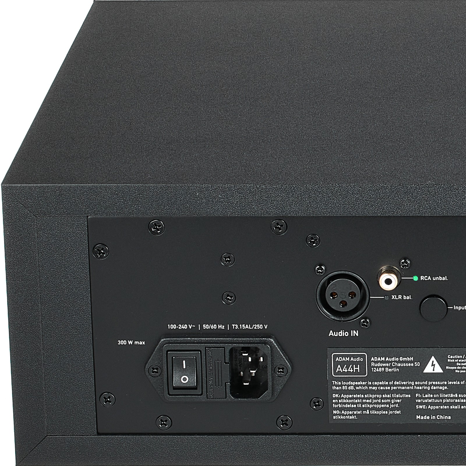 Adam A44H, Rückseite