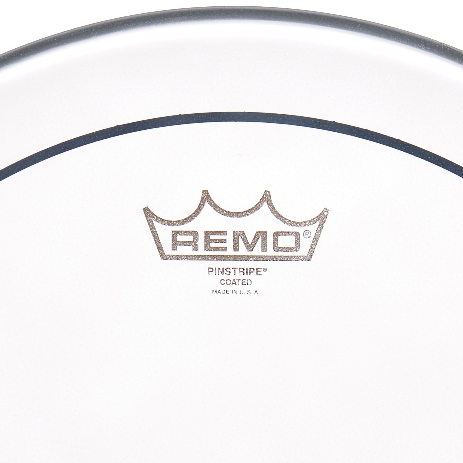 Herstellerlogo auf dem Remo Pin Stripe Coated 16" Fell