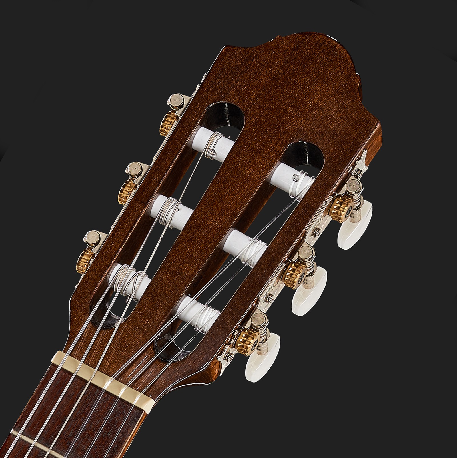 Konzertgitarre Kopfplatte mit Mechaniken