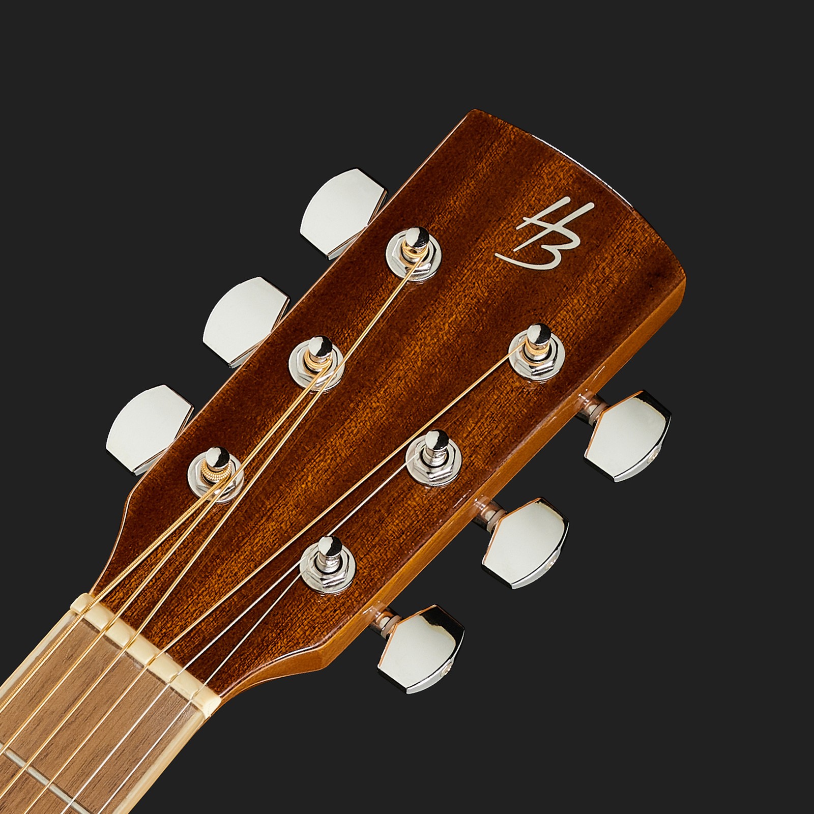 Kopfplatte der Harley Benton CLD-60SCE NT Custom Line Westerngitarre mit Tonabnehmer