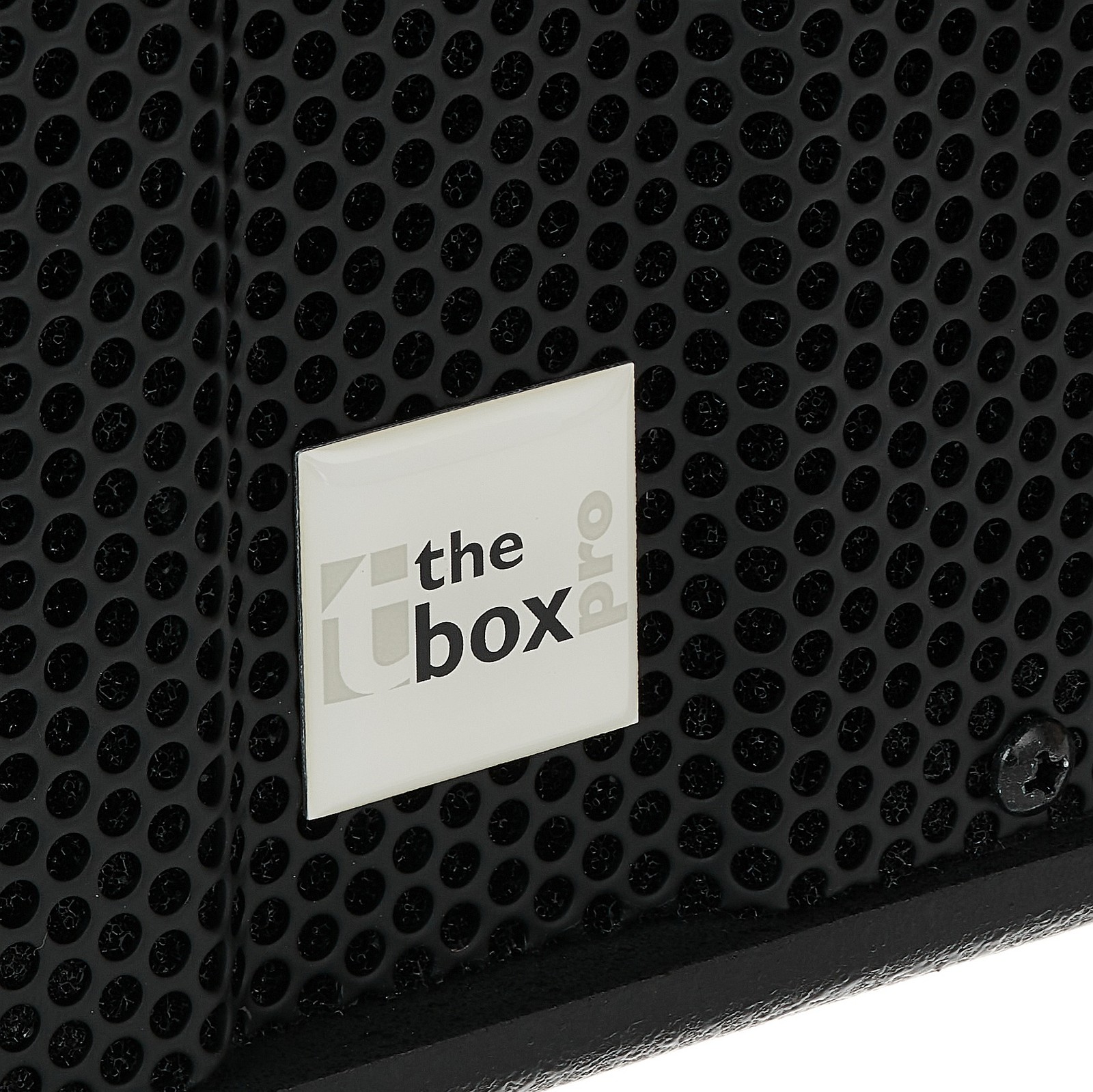 Logo the box pro sur la grille en façade