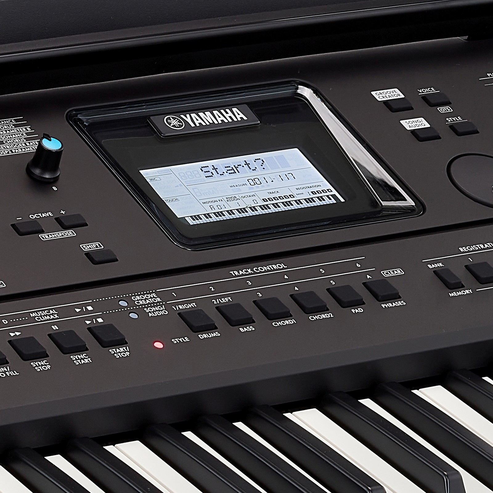 Bildschirm, Tasten und Yamaha-Logo mittig auf dem PSR-EW425