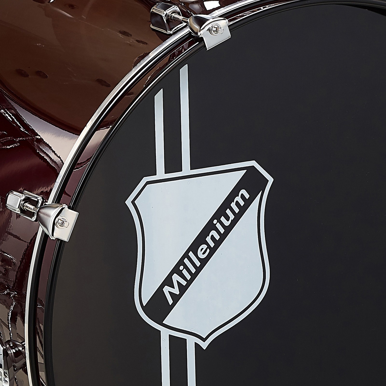 Millenium Focus Bassdrum Frontfell