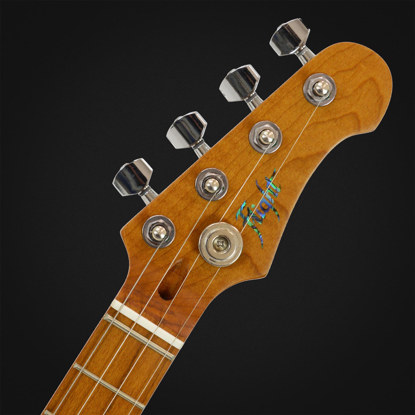 Flight Pathfinder Tenor TBK, Kopfplatte der E-Tenorukulele