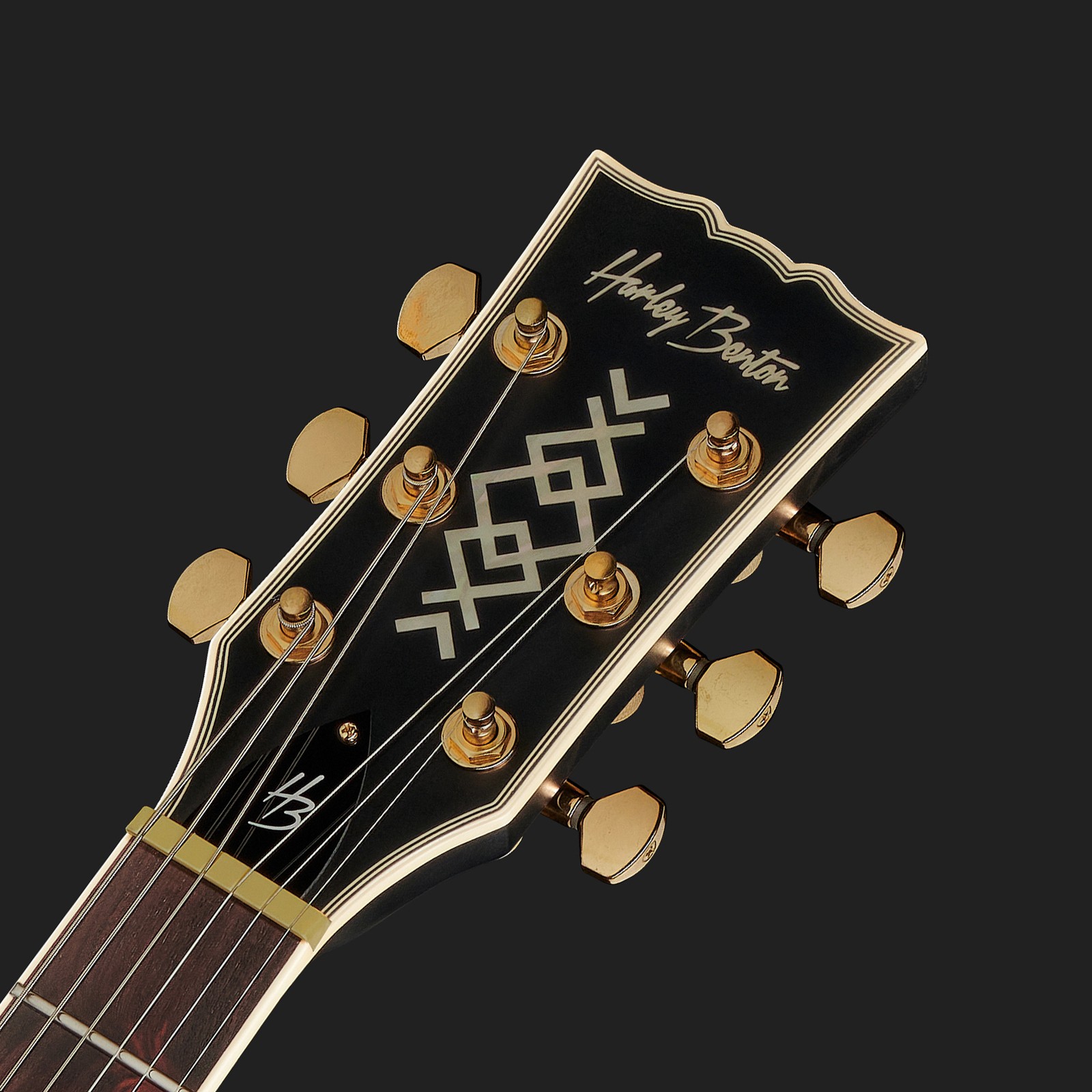 Kopfplatte der Harley Benton SC-Custom Plus EMG VBK E-Gitarre