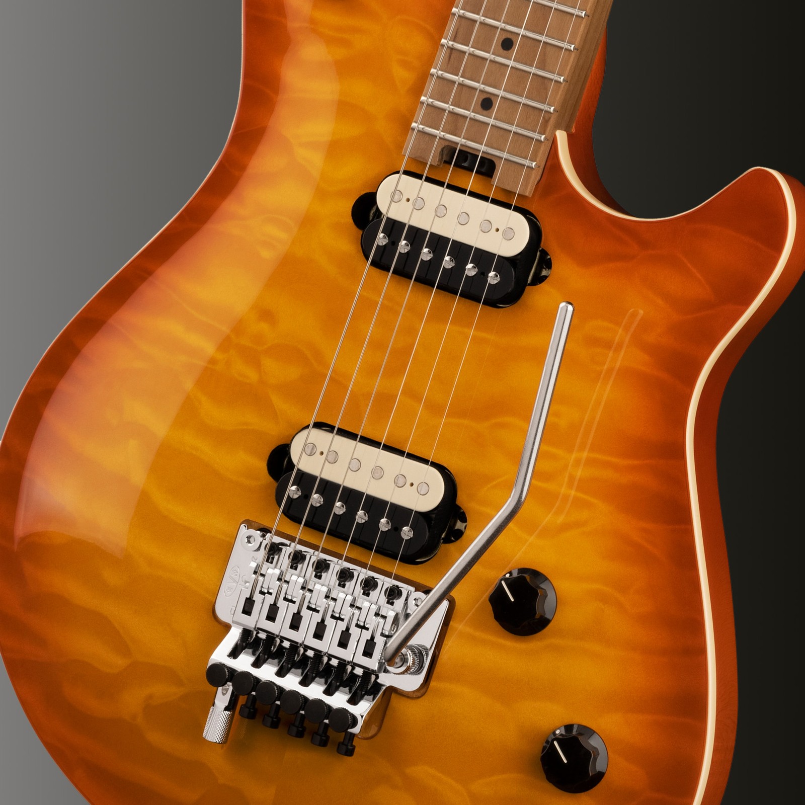 Humbucker und verchromtes Floyd Rose mit D-Tuna auf der Evh Wolfgang Special QM Solar