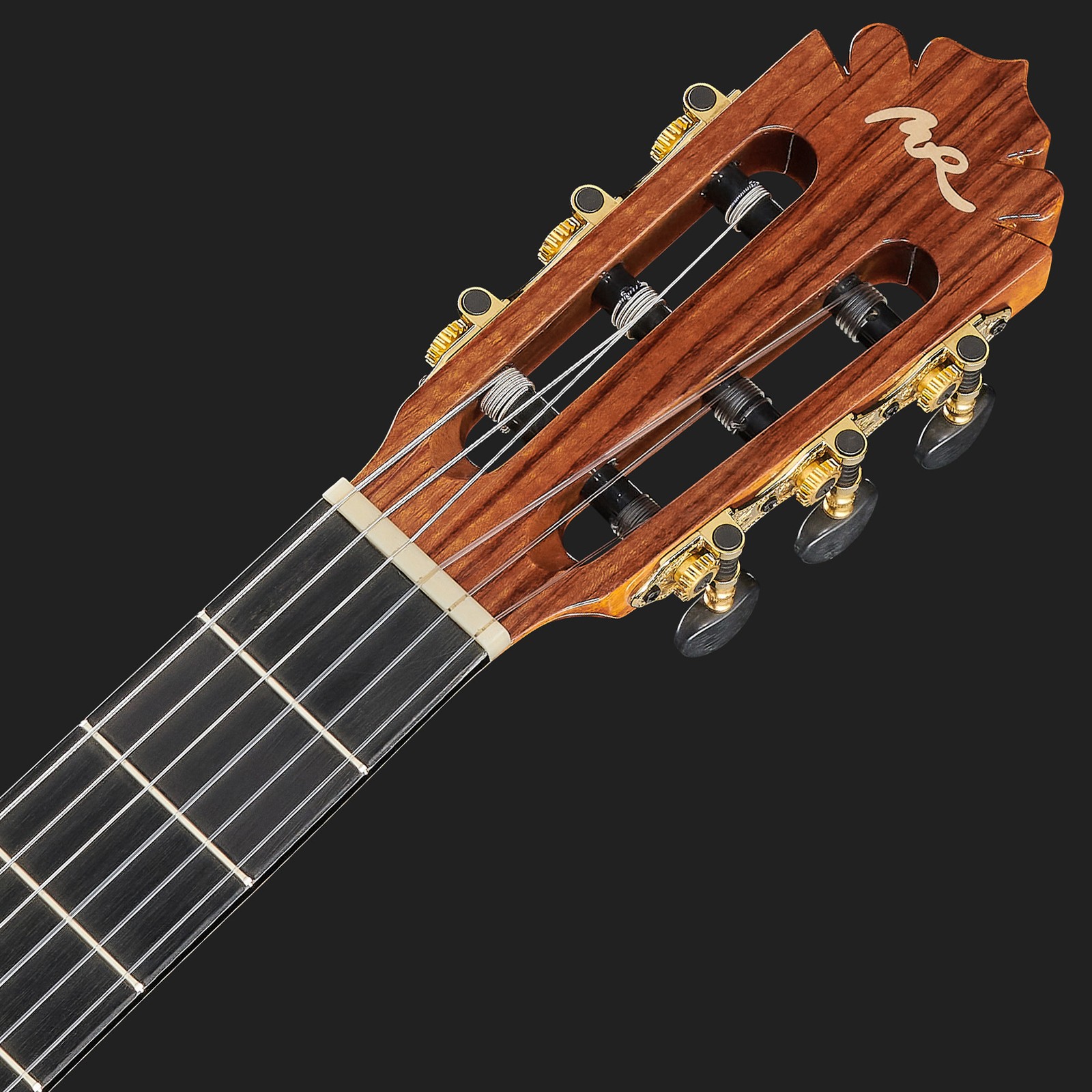 Klassische Gitarre Kopfplatte mit Manuel Rodriguez Logo