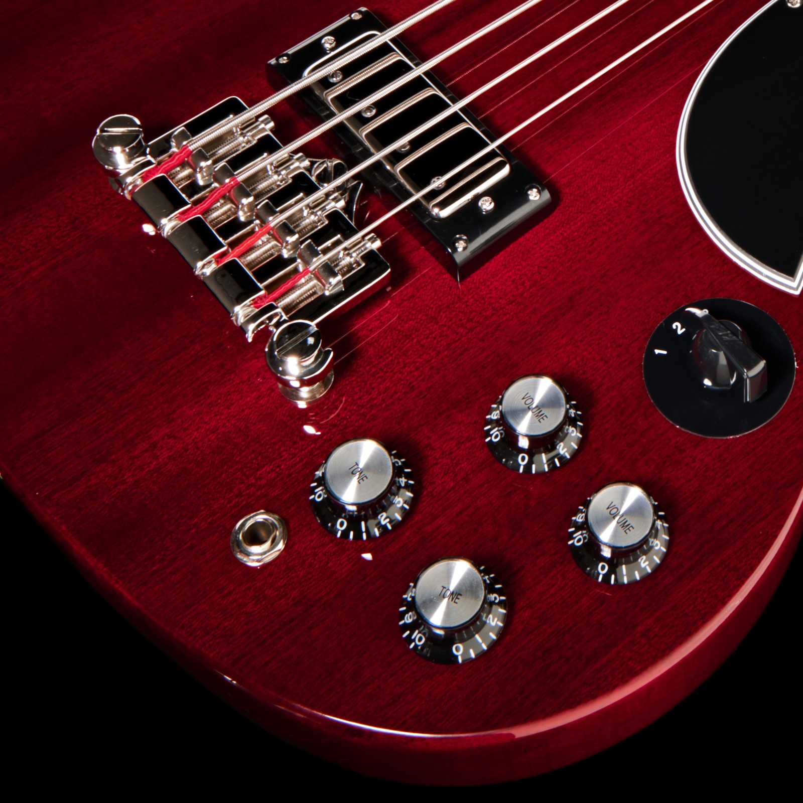 Volume- und Tone-Regler des Epiphone EB-3 E-Bass