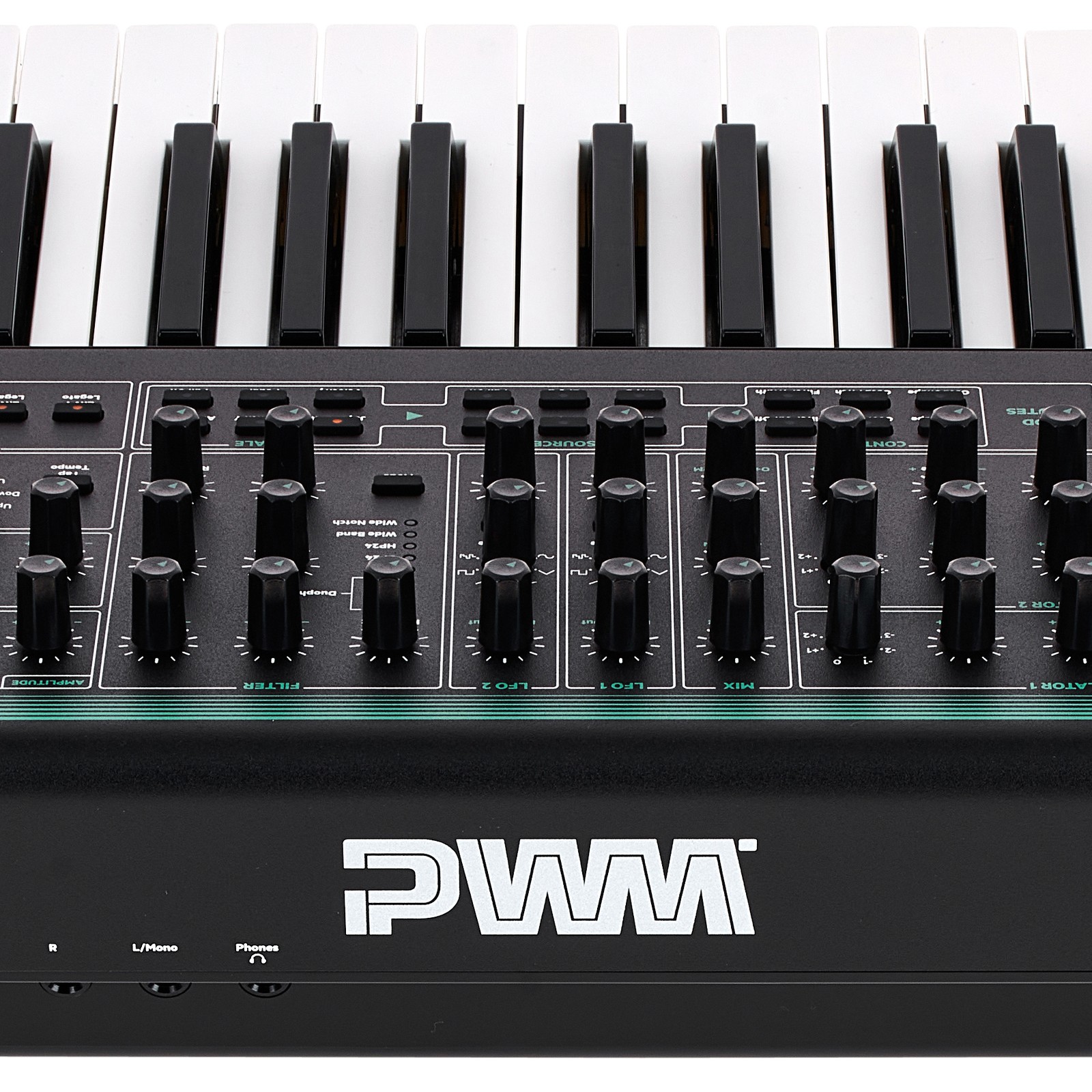 PWM Logo am hybriden Mantis Synthesizer