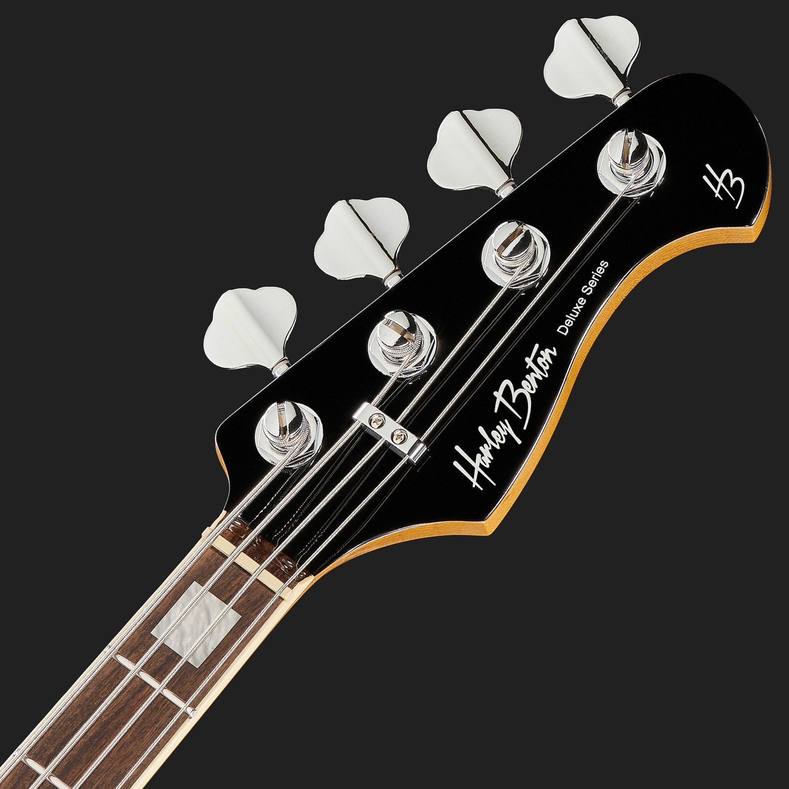 4-Saiter Bassgitarre Kopfplatte im Matched Headstock Design