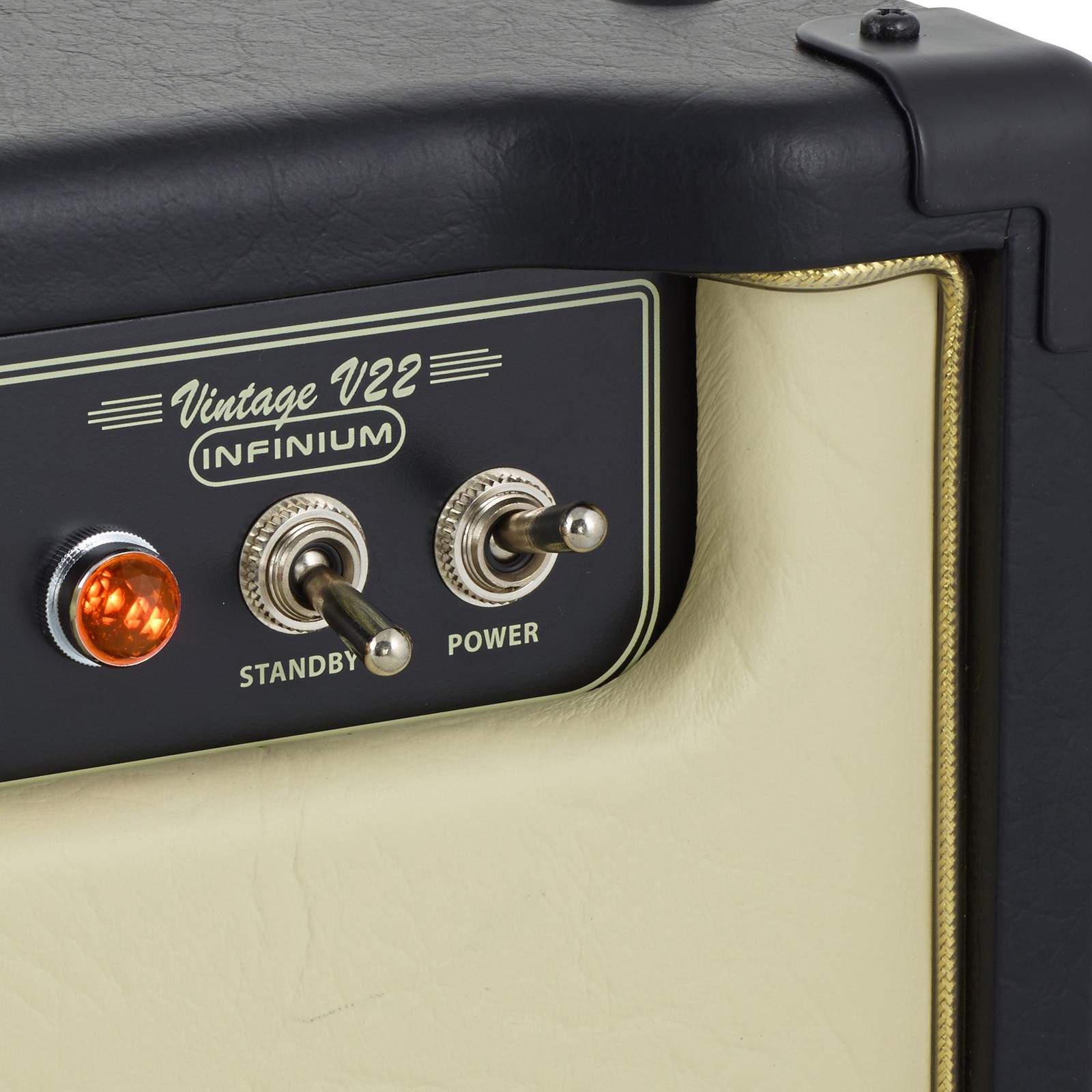 Bedienelemente des Bugera V22HD Infinium Vollröhren E-Gitarren Topteils