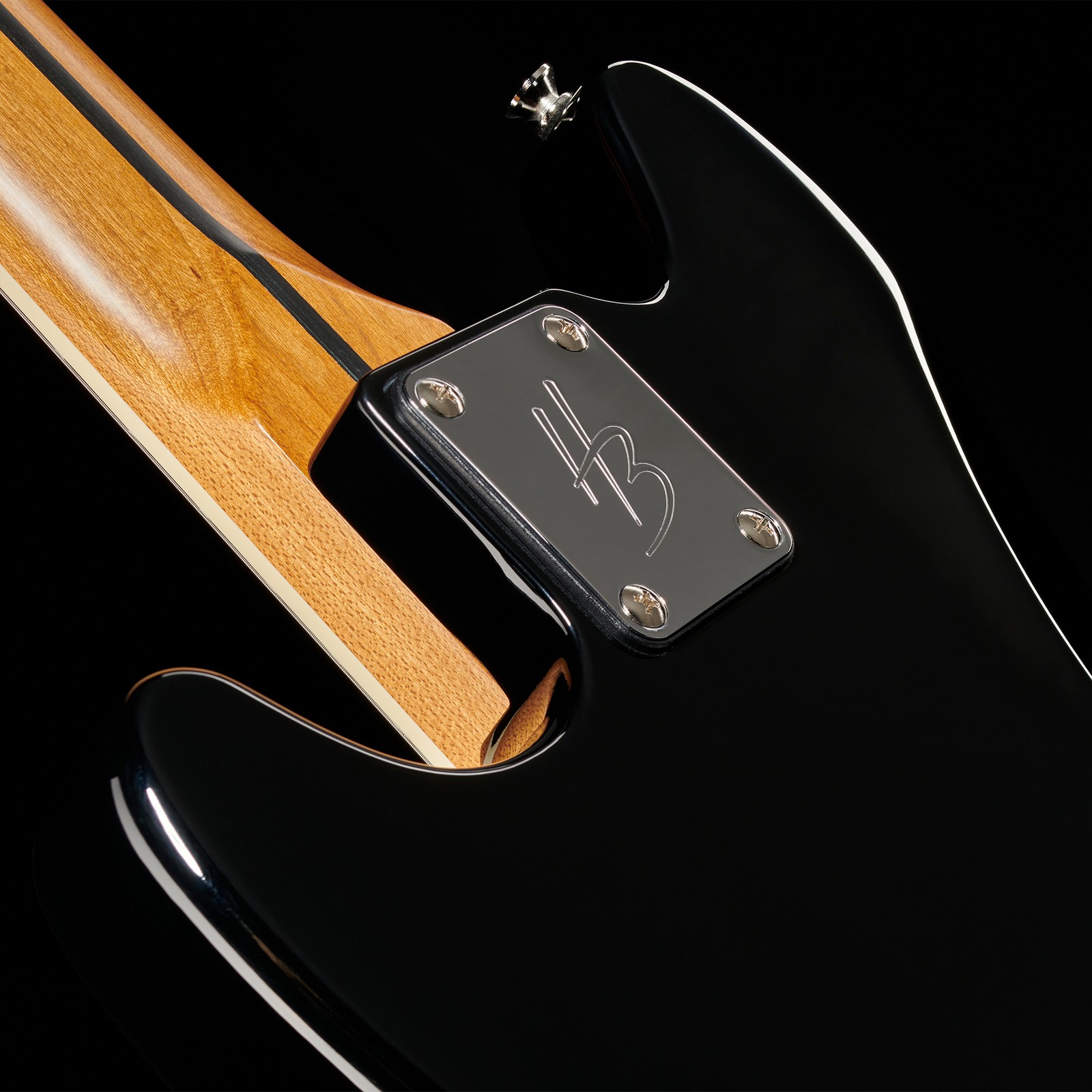 Harley Benton MV-4MSB Black, Rückseite