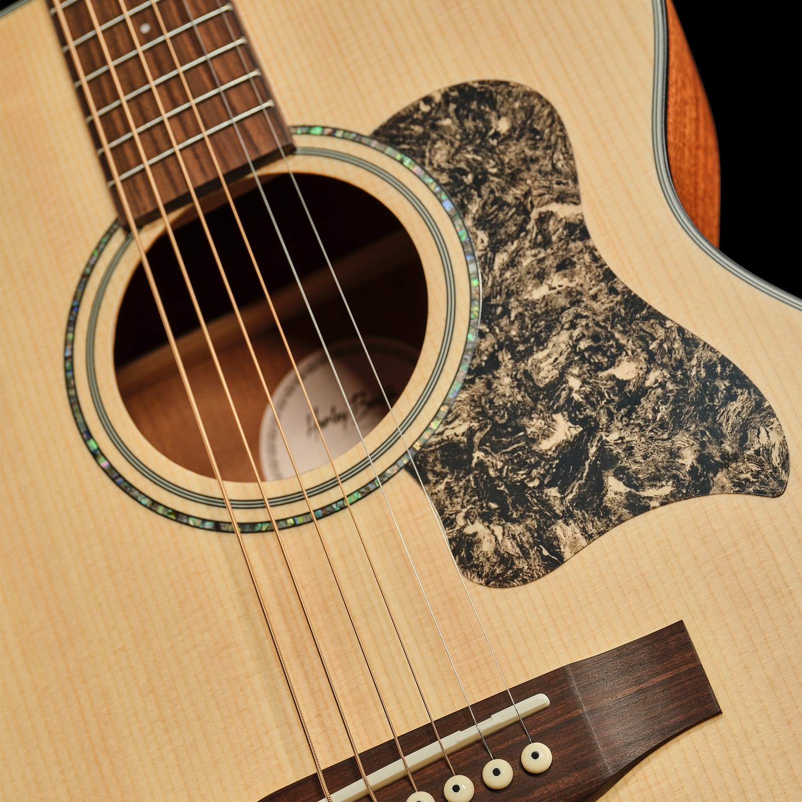 Decke der Harley Benton CLO-65SE NT