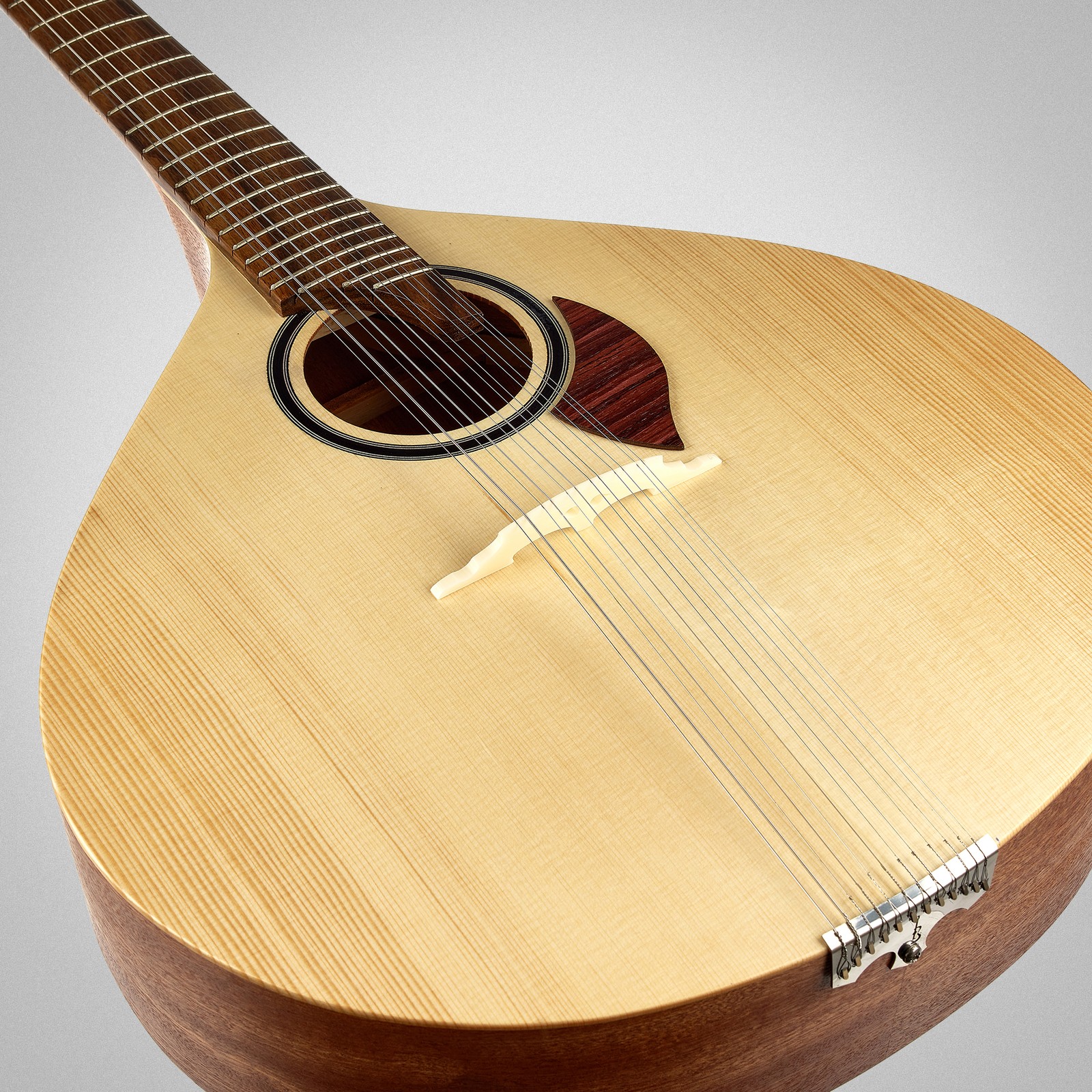 Thomann Fado Guitar Standard mit massiver Fichtendecke