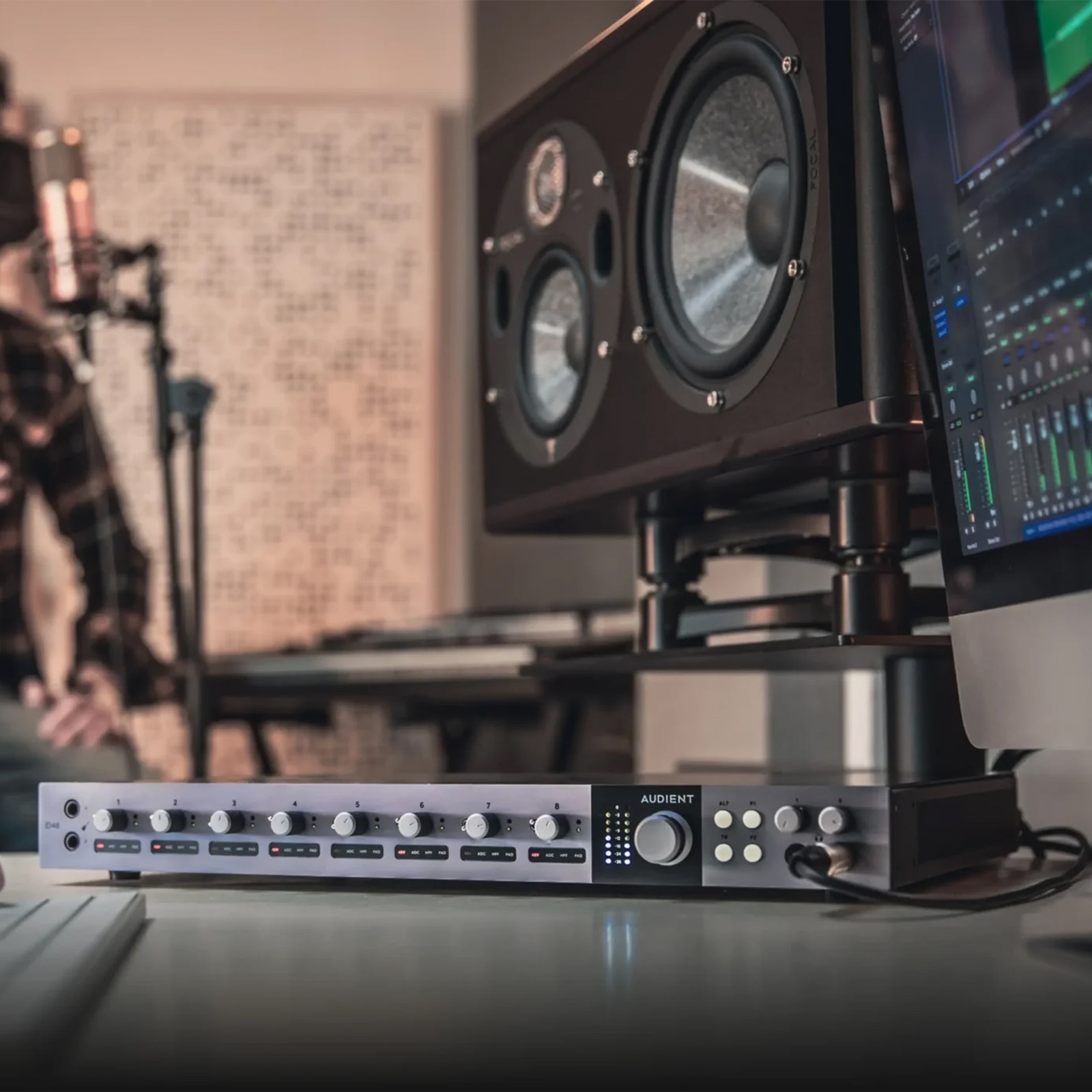 Beispielbild des Audient iD48 USB 2.0 Audio-Interface