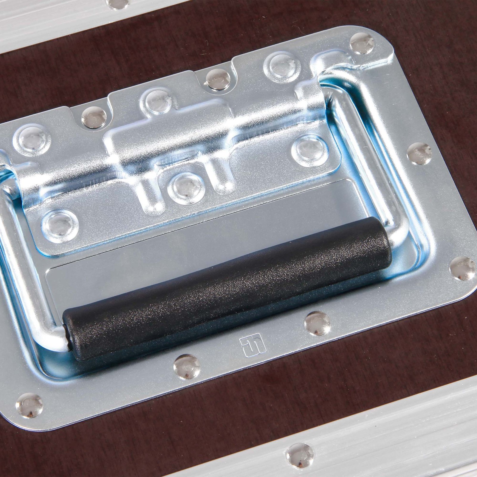 Thon Rack 4U Live 50, Detail des 19" Standardcase