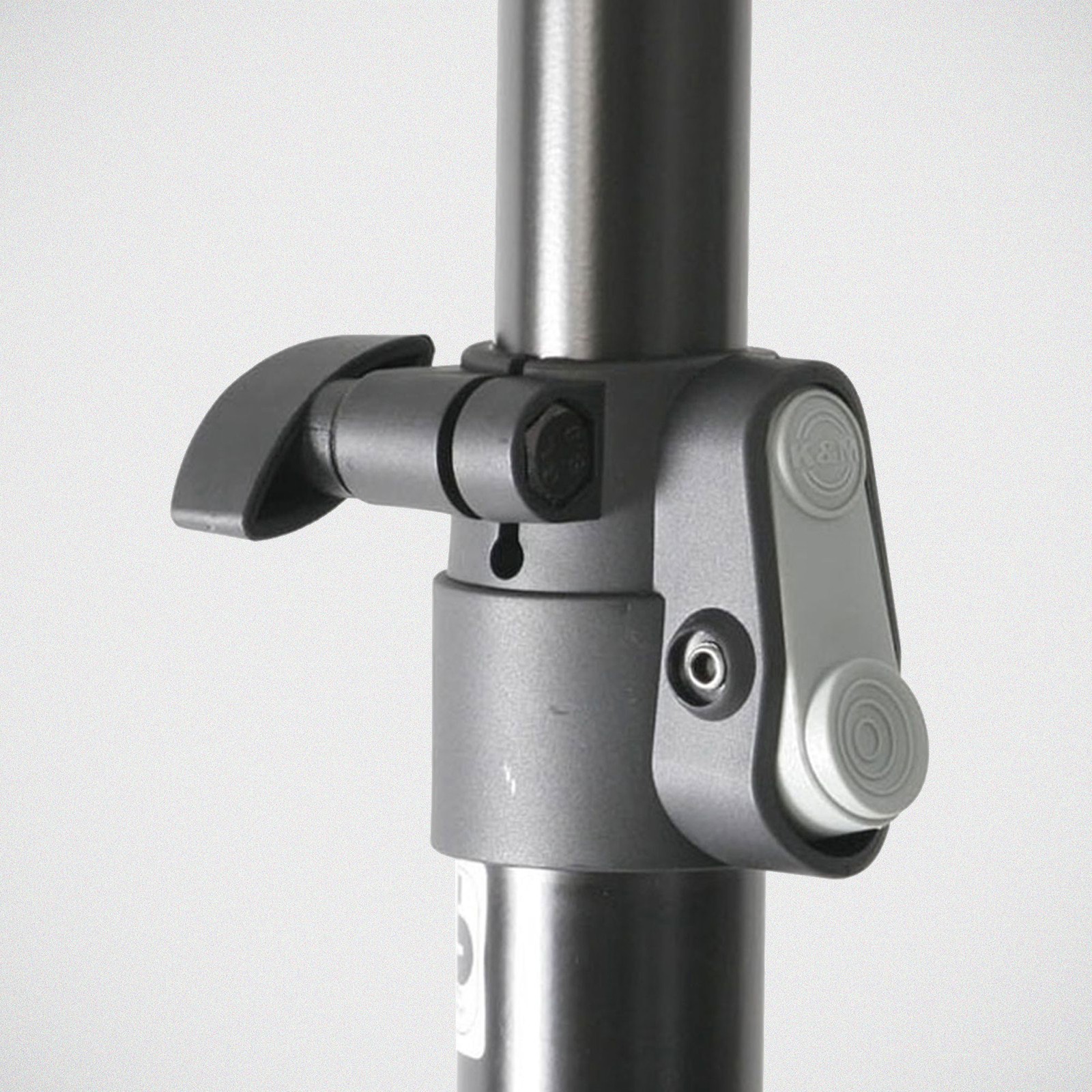 Vis de serrage du support d’enceintes surélevé K&M 21436