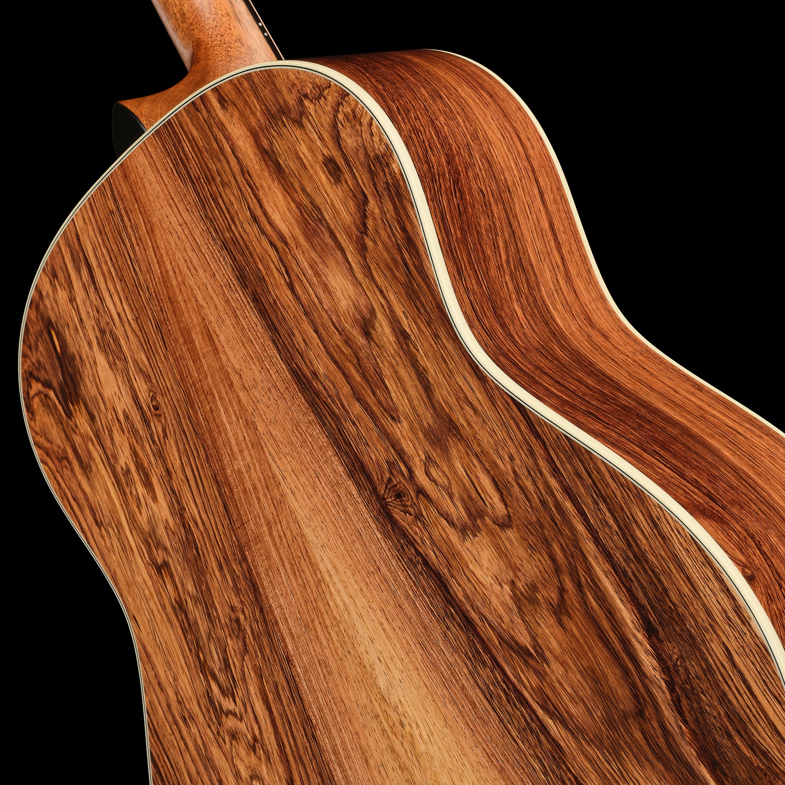 Taylor Gold Label 817e Sunburst, Rückseite