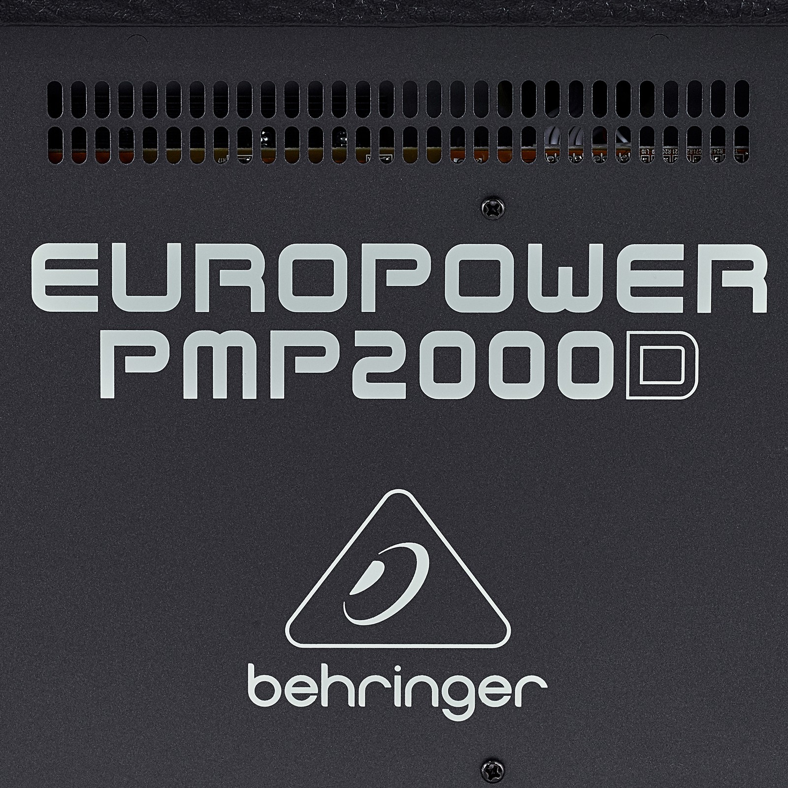 Logo auf Behringer PMP2000D