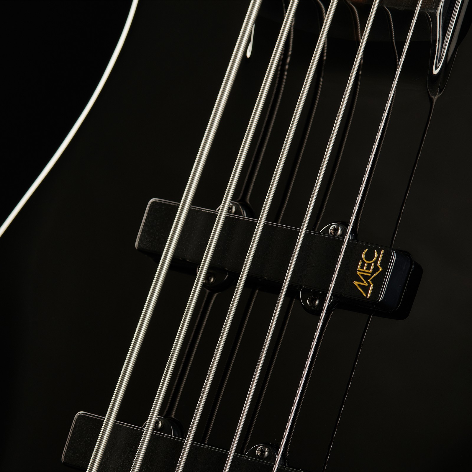 Decke des Warwick RB Streamer NT I 5 FL BLK